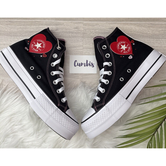 Converse by YOU Chuck Taylor Platform Lift Hi Women Shoe Sz 7.5 Black/Red Hearts - Picture 1 of 9